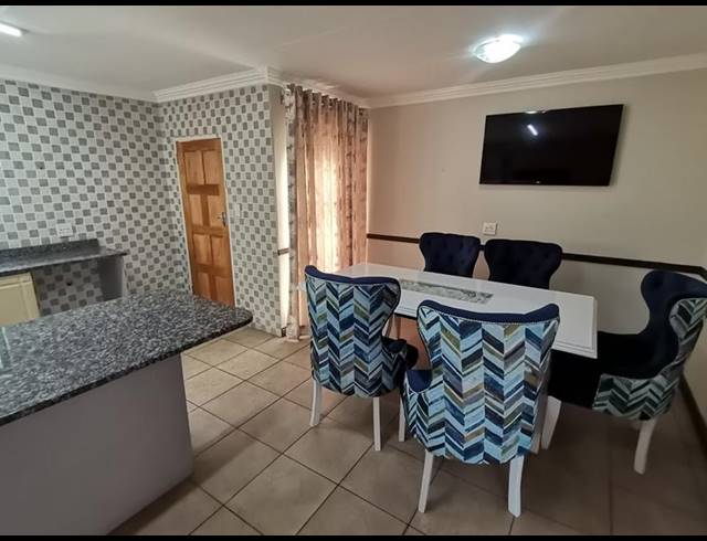 3 BEDROOM HOUSE FOR SALE IN VANDERBIJLPARK SW 5